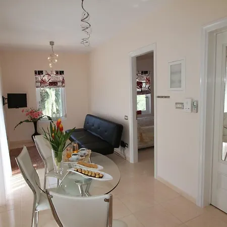 Archontariki Suites Apartment